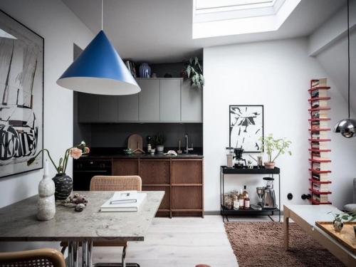 Маленькая, но очень интересная квартира. 01