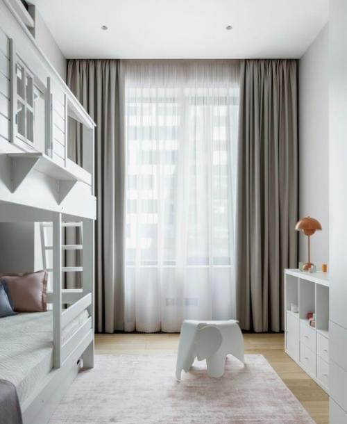 Молодая семья мечтала. 04