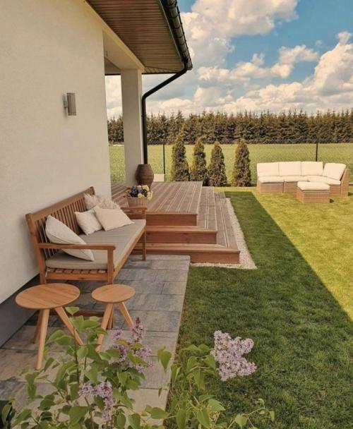 Натуральные материалы, много света, спокойные оттенки. 01