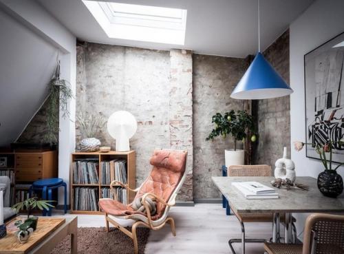 Маленькая, но очень интересная квартира. 02