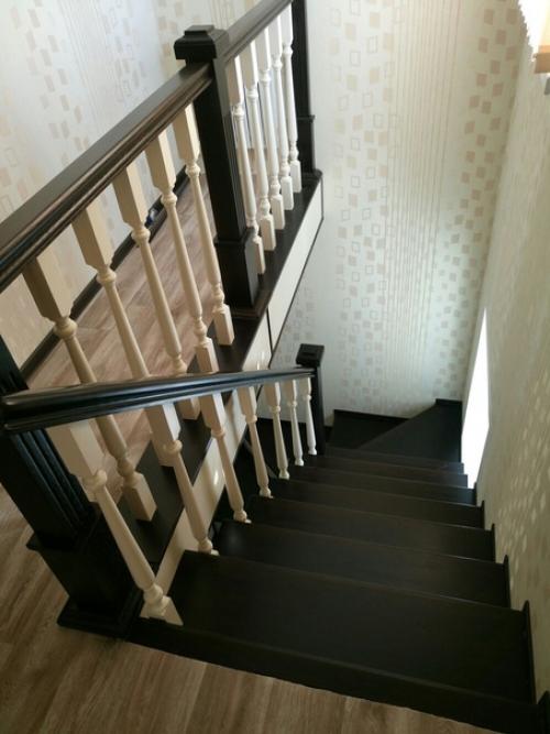 Оцените лестничку в нашем доме! 05
