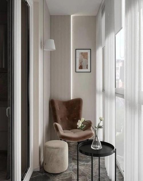 Небольшие балконы. В стильном оформлении. 05