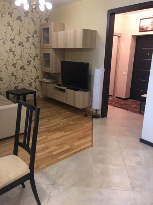 У нас была однокомнатная квартира. 08