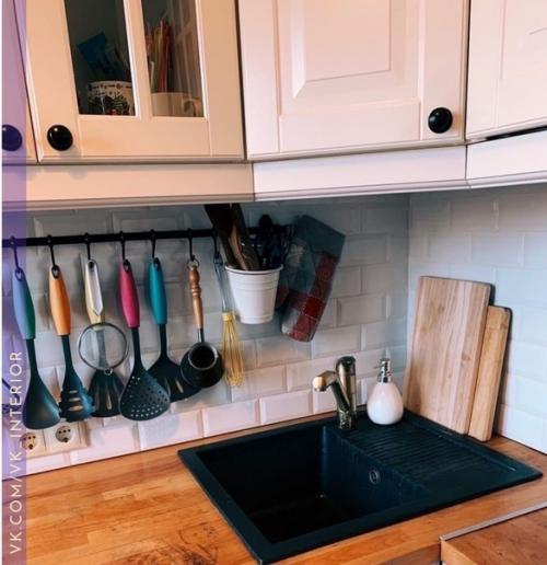 Крутая идея, чтоб спрятать трубы.