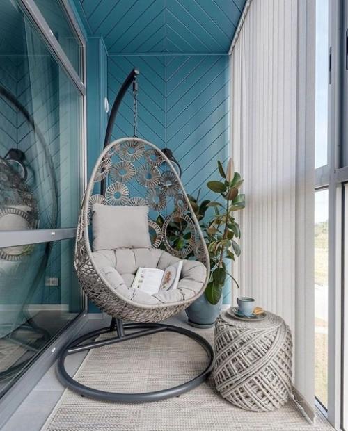 Небольшие балконы. В стильном оформлении. 04