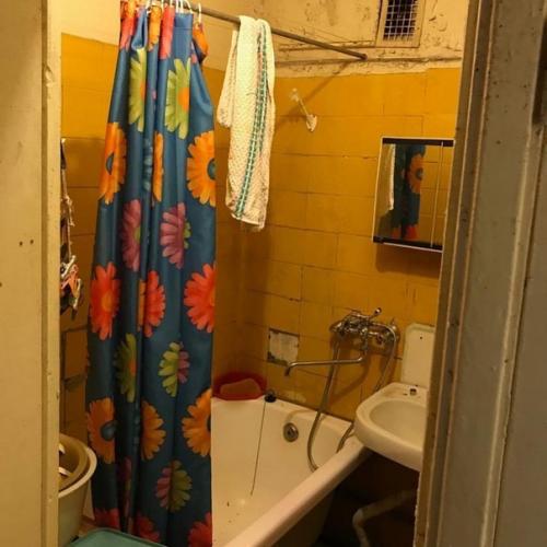 Нужно было бюджетно отремонтировать старенькую квартиру. 02