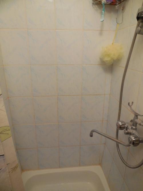 Очень хотела ярких красок в ванной комнате.