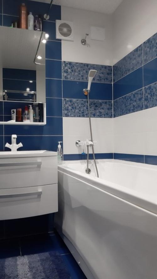 Сделали перепланировку и ремонт в санузле и ванной, если их можно так назвать. 08