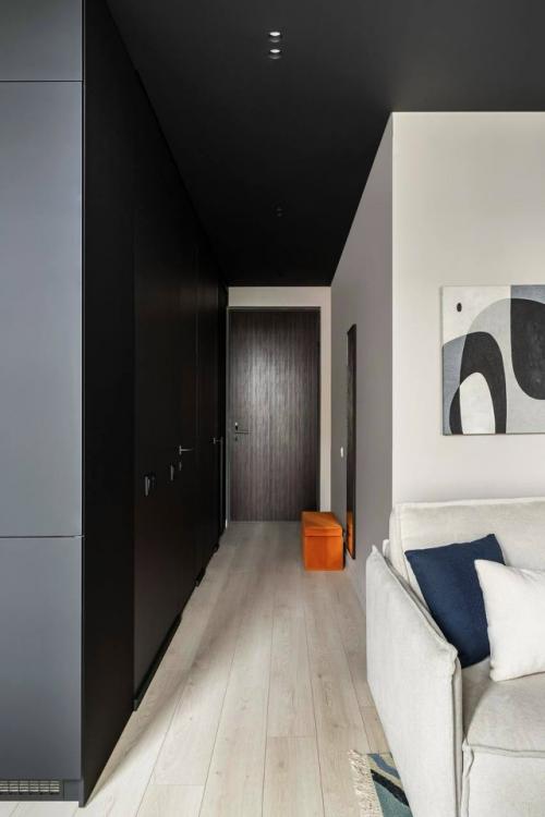 Контрастная студия, созданная для аренды. 08