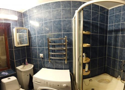 Как впихнуть невпихуемое обновили ванну.