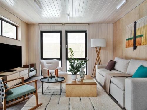 Яркий и необычный интерьер. 04