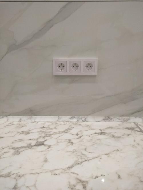 Монте Тиберио пол и фартук.