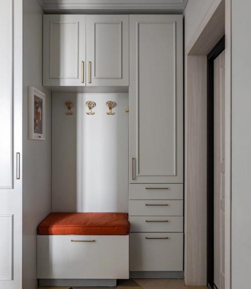 Яркие цвета во всех комнатах, кроме детской. 06