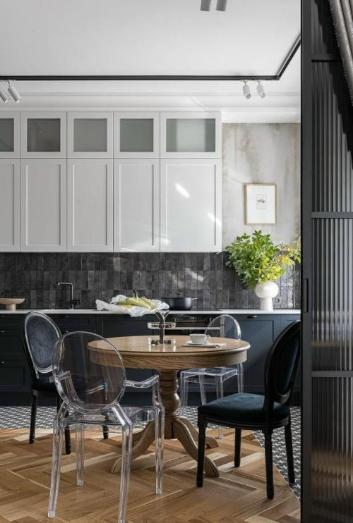 Кирпич и хрусталь: неожиданный дуэт. 01