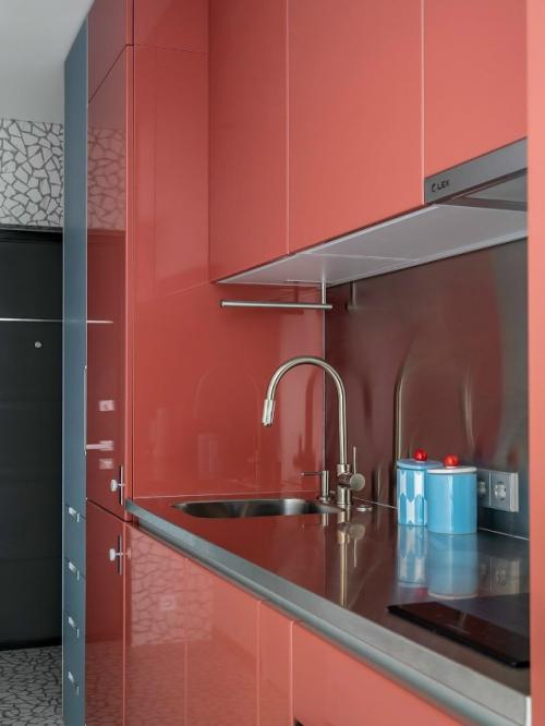 Интерьер с теплыми воспоминаниями: квартира для пожилой пары. 07