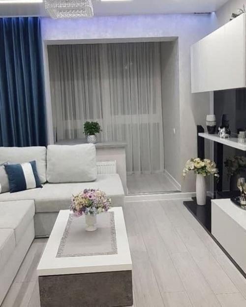 Гoстиная в бeлом цвeтe с чeрными акцeнтами. 04