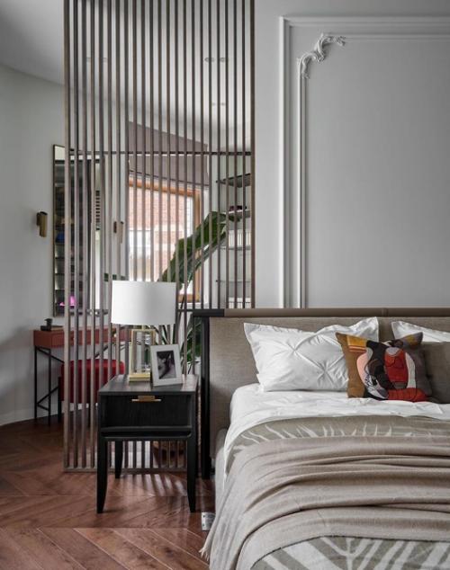 Квартира с приятным интерьером, он в меру яркий, не перенасыщен лишними деталями.