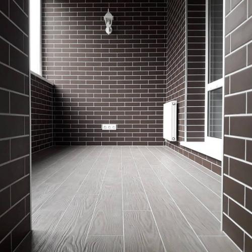 Оцените ремонт на лоджии.