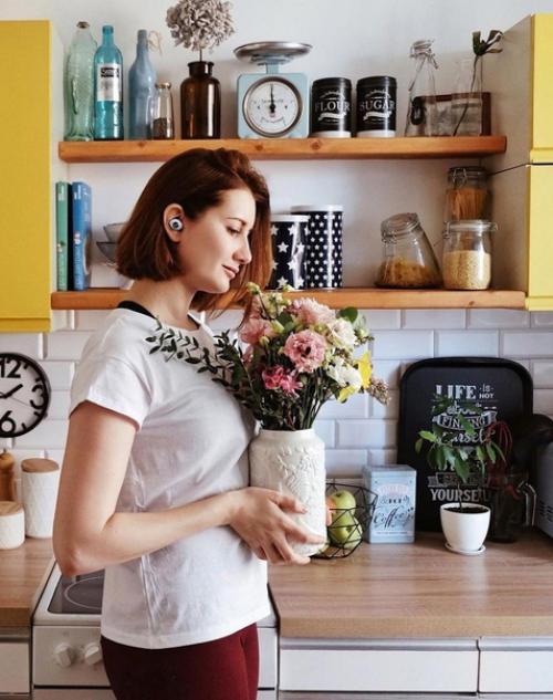 Небольшая квартира, которая точно поднимет настроения. 02