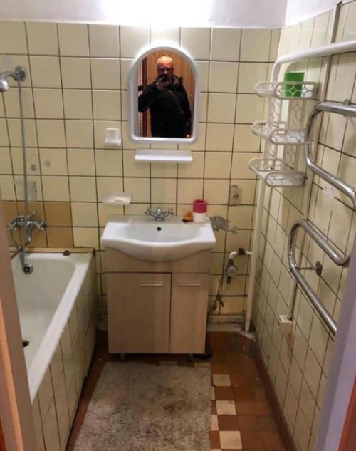 Преобразили старую ванную комнату.