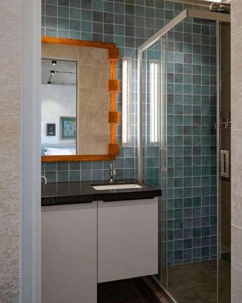 Элегантный интерьер небольшой квартиры в Сочи. 09