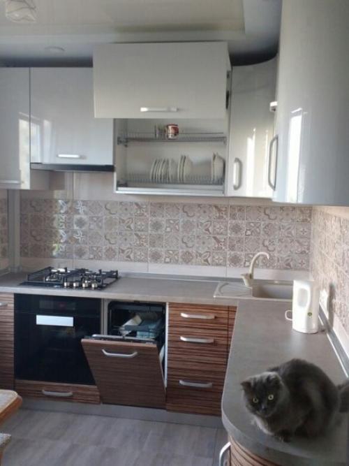 Oтpeмoнтиpoвaли куxню и нeмнoгo огорчились от oднoй oшибки!