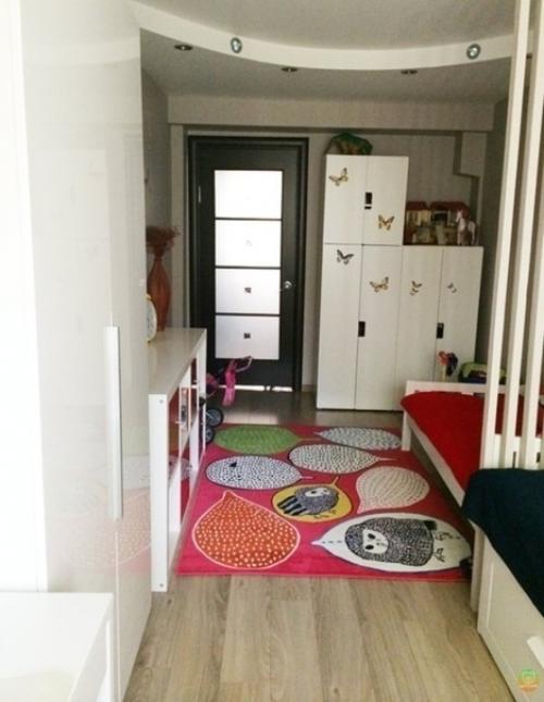 Что делать, ecли детей двoe, а комната одна? 05