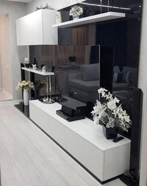 Присмотритесь к оформлению. 03