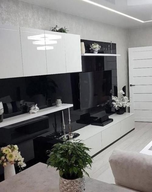 Присмотритесь к оформлению. 01