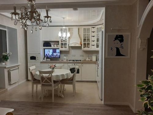 А вот и наш интерьерчик.