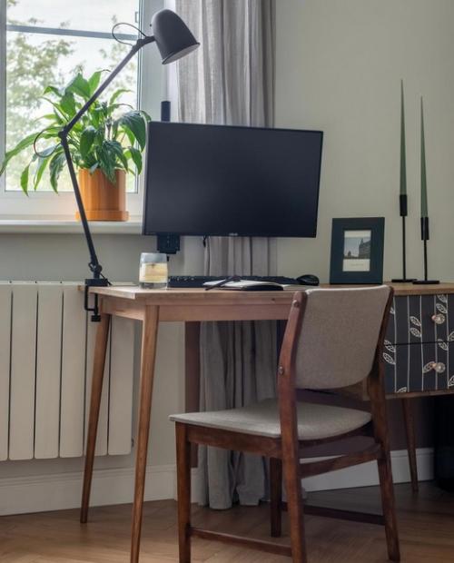 Эта квартира в сталинке расположена. 07