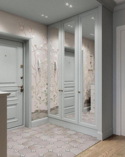 Чудесная прихожая.  Светлая и такая нежная.