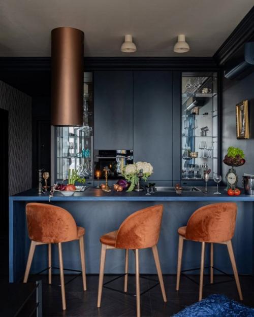 Голландский синий в интерьере: стильная квартира в Минске. 03