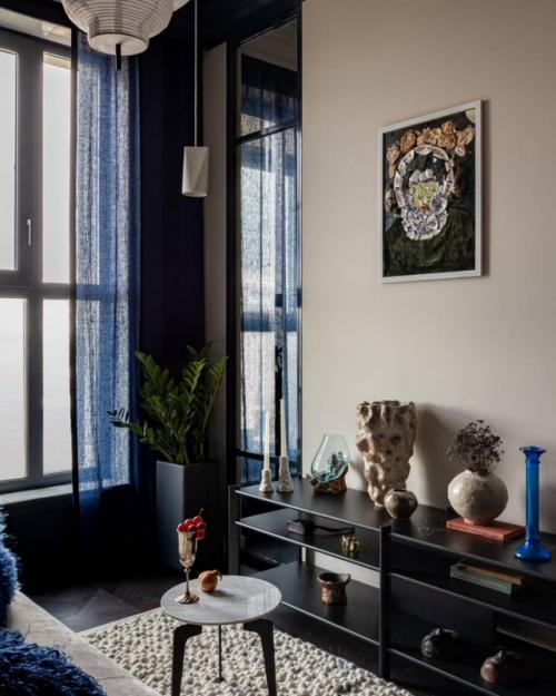 Голландский синий в интерьере: стильная квартира в Минске. 02