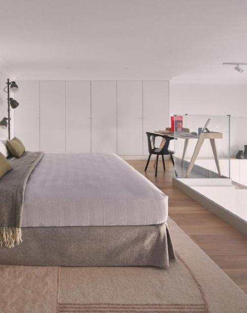 Светлый интерьер. Но при этом он выглядит. 04