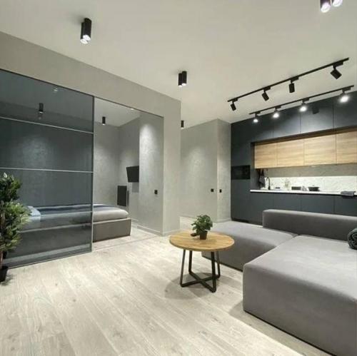 Бюджетный ремонт.  Делали сами без дизайнера, но кажется получилось неплохо. 06