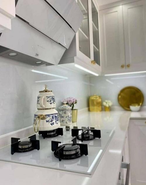 Этому ремонту уже год. 01