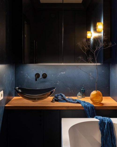 Голландский синий в интерьере: стильная квартира в Минске. 08