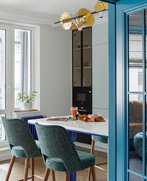 Яркая кухня. В загородном доме. 03