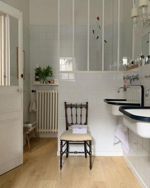 Пространство от владeльцeв винтажнoй лaвки в Peймce. 07