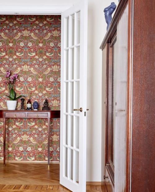 Вот такой интересный и необычный интерьер был создан. 05