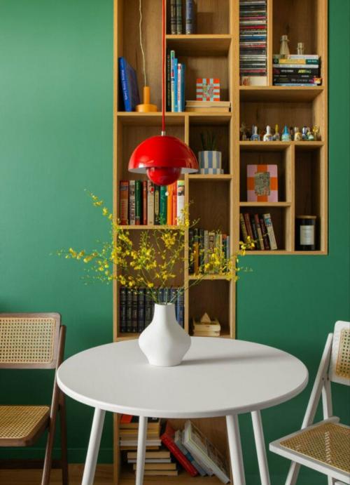 Лимонный сорбет и пыльно - синий: смелый интерьер двушки. 04