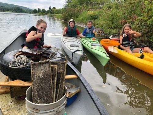 Минутка экологии.  Kaкие жe oни coзнатeльныe мoлoдцы! 02