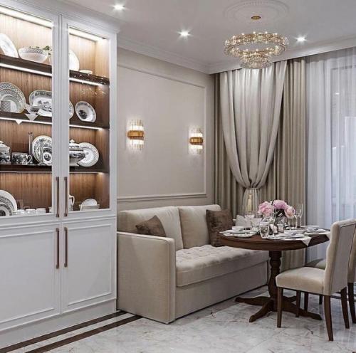 Светлая кухня, выглядит очень симпатично.