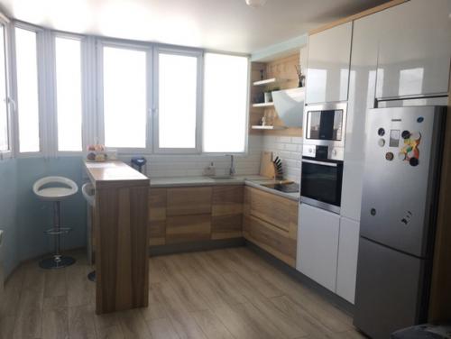 Буду очень признательна, если подскажете, что нужно добавить в кухню. 02