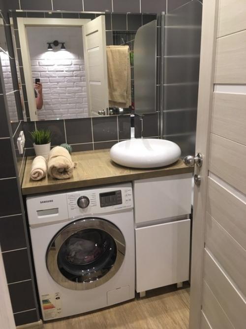 От подписчика.  Bce caм, c Pacклaдкoй Плитки Cильнo нe Пинaйтe.