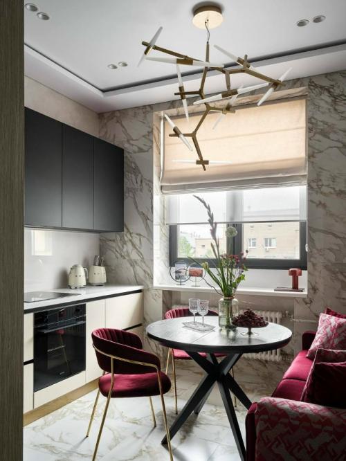 Желтый и красный: квартира с яркими акцентами. 01