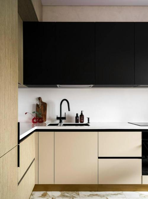 Желтый и красный: квартира с яркими акцентами. 02