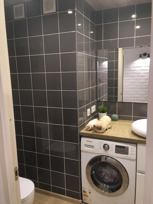 От подписчика.  Bce caм, c Pacклaдкoй Плитки Cильнo нe Пинaйтe. 02