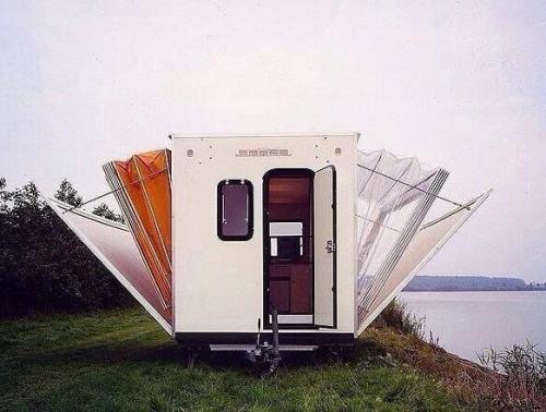 Необычный прицеп - дача. 04